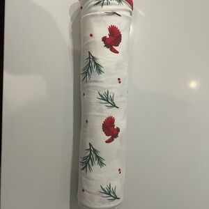 NWOT Winterberry Kyte Swaddle Blanket